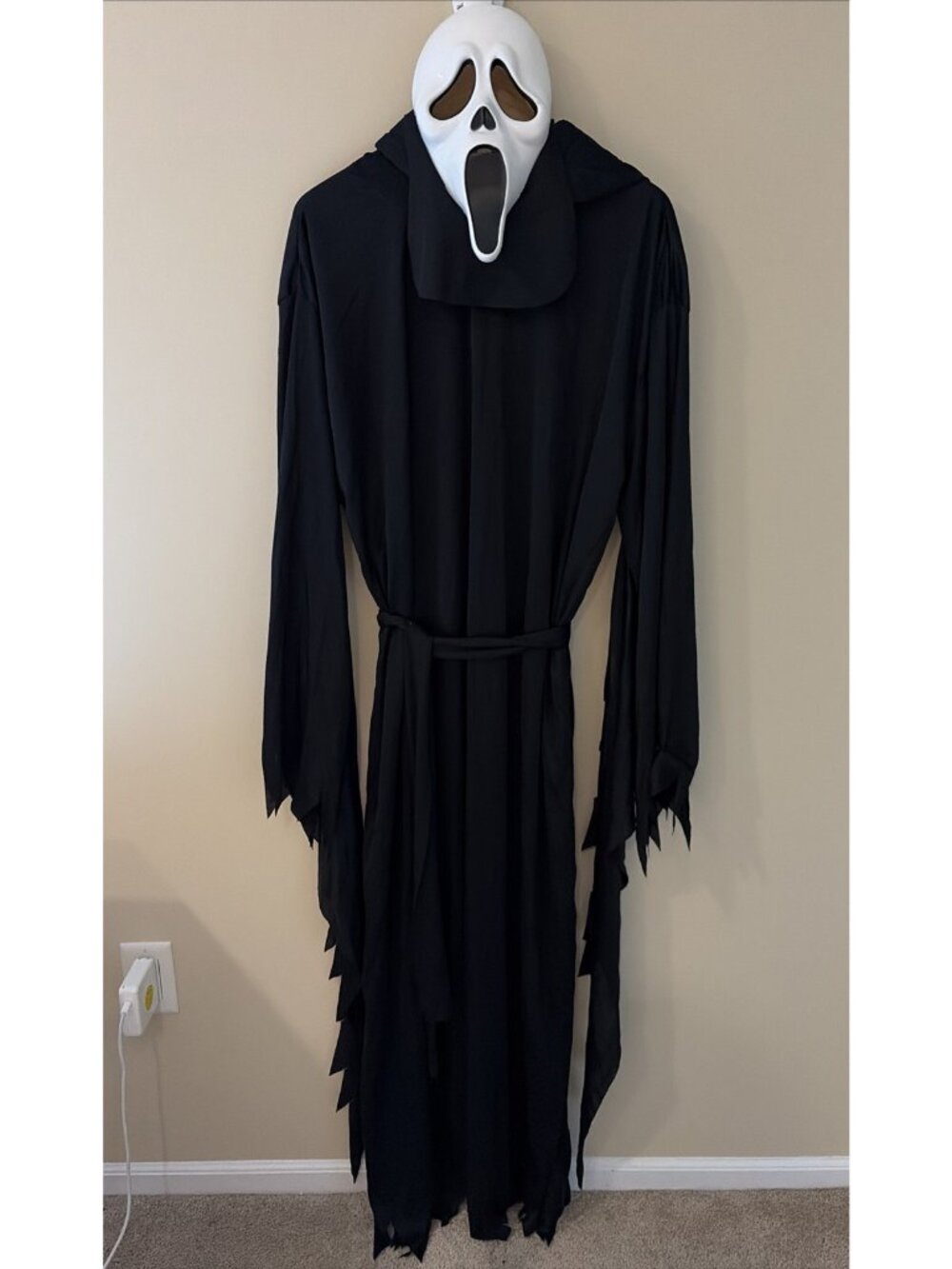Vintage Scream Ghost Face Mask Robe Belt Easter Unlimited Adult One Size Horror